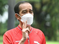 Jokowi Pastikan Aturan Turunan UU Cipta Kerja Segera Selesai