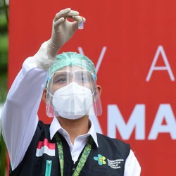 Data Kemenkes: 69.388 Nakes Divaksinasi Covid-19 Hari ini