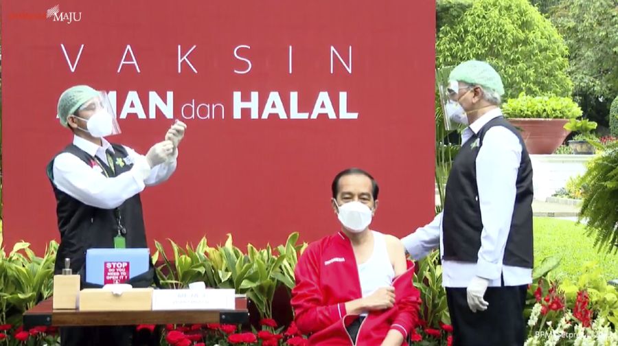 Presiden RI Joko Widodo Menjalani Vaksinasi Covid-19 Dosis ke-2, 27 Januari 2021 (Tangkapan Layar Youtube BPMI Setpres 2021)