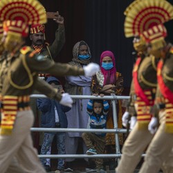 Tolak UU Baru, Ribuan Petani di India Kepung Kota