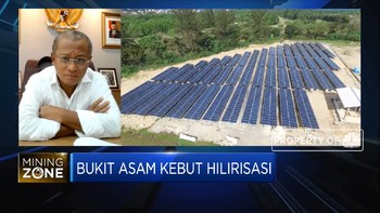 Selain Hilirisasi, PTBA Bangun PLTS di Lahan Bekas Tambang