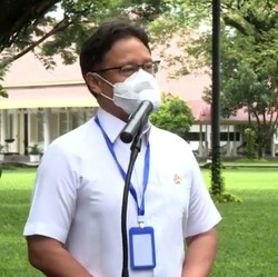 Menkes Curhat Sederet Masalah Vaksinasi Covid-19 untuk Nakes