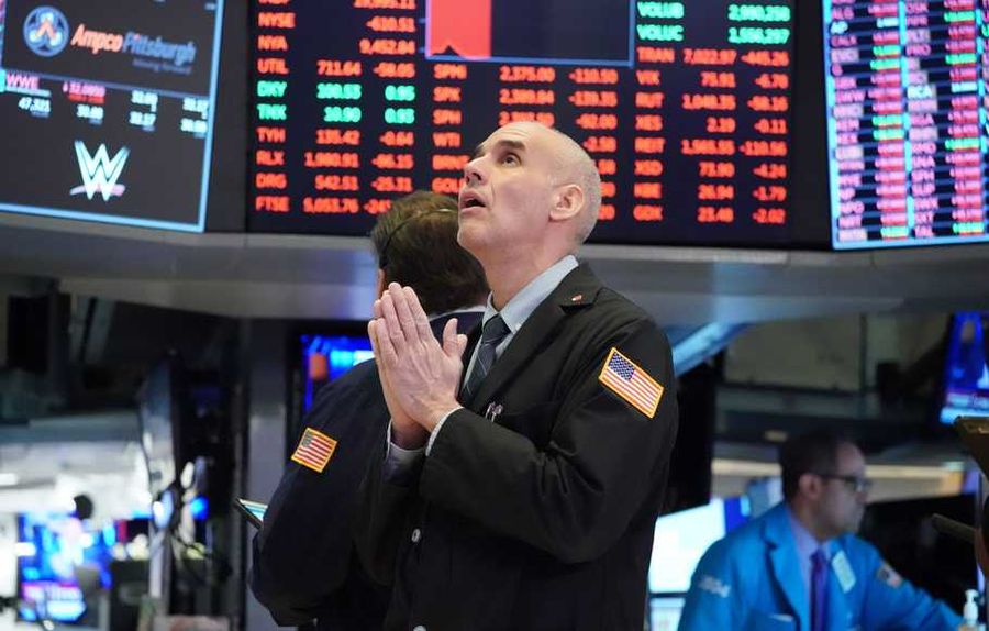 Emiten Wall Street. AP
