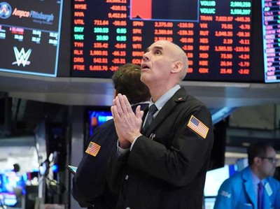 Wall Street & Bursa Eropa Kebakaran Hebat, Dihajar 4 'Teror' Sekaligus