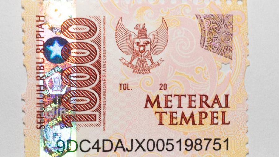 Materai 10.000. (CNBC Indonesia/Andrean Kristianto)