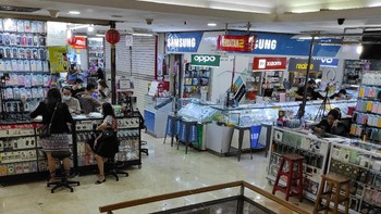 Merembet! PPN & Harga Pangan Naik Pedagang HP Kena Getahnya