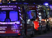 Pilu, Potret 'Mengular' Ambulans Pasien Covid Antre Masuk RS