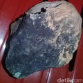 Ketemu Batu Dikira Emas, Ternyata Harta Karun Luar Angkasa