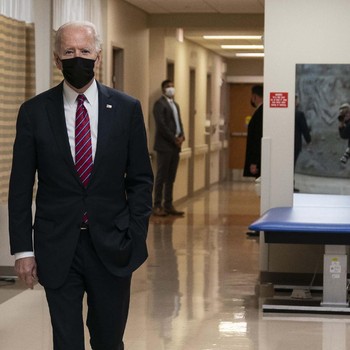 Ini 'Blusukan' Perdana Joe Biden Setelah Jadi Presiden AS