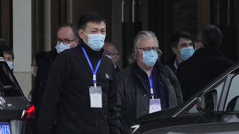 Usai jalani karantina, tim peneliti WHO mulai selidiki asal-usul Covid-19. (AP/Ng Han Guan)