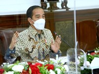 Jokowi: Februari Kita Kepung Covid dengan Vaksinasi