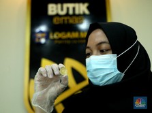 Inflasi Bisa Lepas Kendali, Harga Emas Antam Diuntungkan nih
