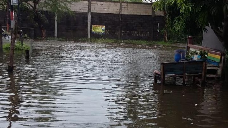 Banjir Semarang (Twitter/@hanungtrishanintyo)
