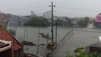 Banjir Semarang di Tengah Gerakan