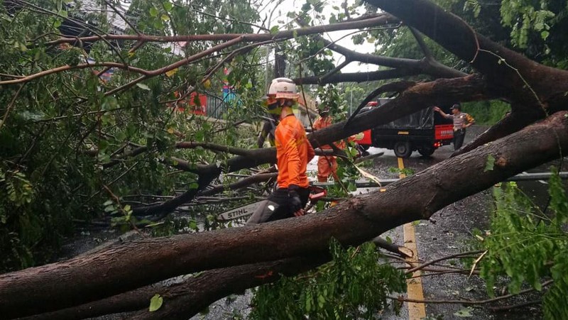 Banjir Semarang (Twitter/@hanungtrishanintyo)