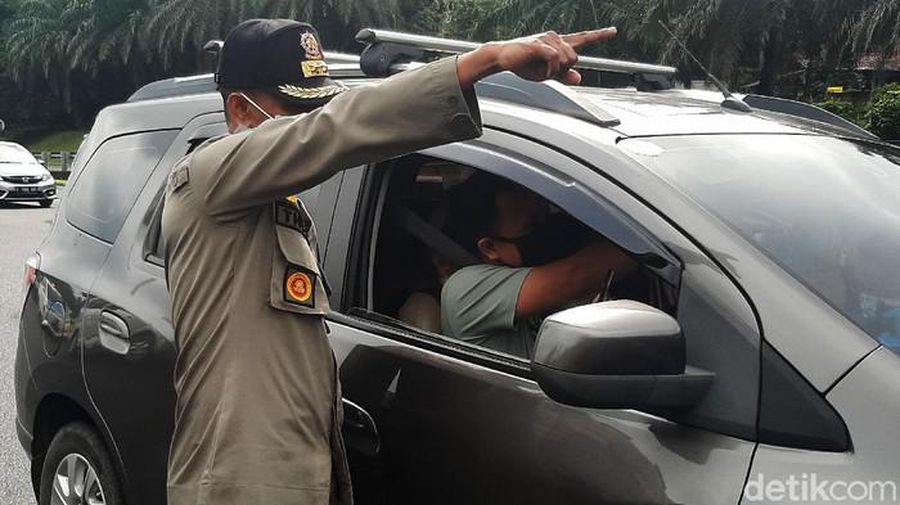Ganjil-genap Diterapkan di Bogor, Kendaraan Bernopol Ganjil Diputarbalik (Ist Detikcom)