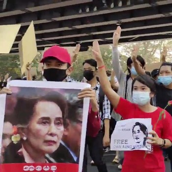 Penampakan Ribuan Massa Demo di Myanmar Terbesar Sejak 2007