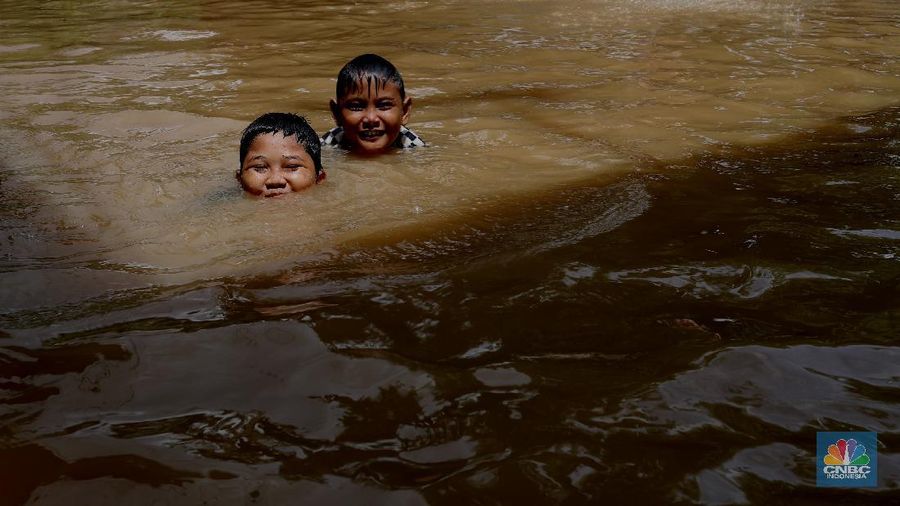 Banjir di Kampung Melayu Jakarta (CNBC Indonesia/Tri Susilo)