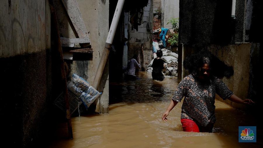 Banjir di Kampung Melayu Jakarta (CNBC Indonesia/Tri Susilo)