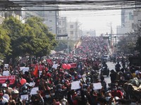 Menyemut! Penampakan Ribuan Warga Myanmar Demo Kecam Kudeta