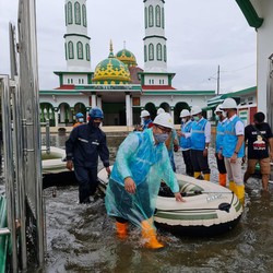 PLN Pulihkan 92% Listrik Terdampak Banjir di Semarang