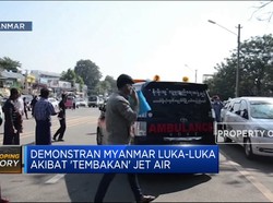 Demonstran Myanmar Luka-Luka Akibat 'Tembakan' Jet Air