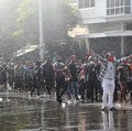 Kacau! Polisi Myanmar Mulai Tembaki Pengunjuk Rasa Antikudeta
