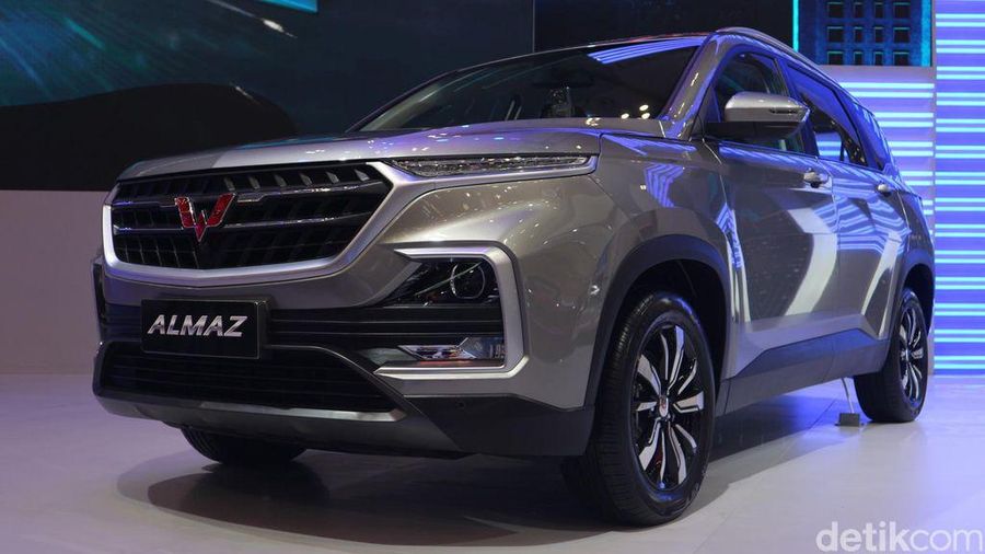 Wuling Almaz