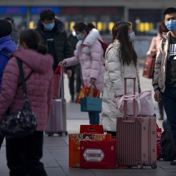 Corona Udah Bubar? Potret Warga China Mudik Rayakan Imlek