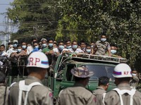 Facebook Batasi Postingan Militer Myanmar