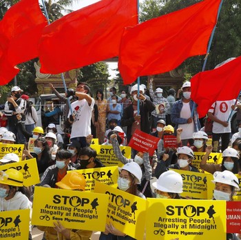 Ribuan Orang Kembali Demo Anti-kudeta di Myanmar