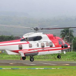 Tak Hanya Pesawat, Helikopter Super Puma Jokowi Juga Dicat!