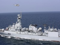 Kapal Perang Berbagai Negara 'Serbu' Laut Arab, Ada Apa?