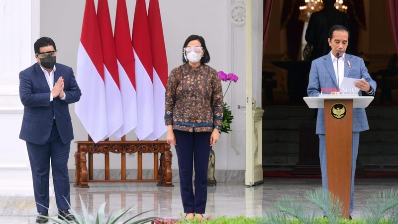 Presiden Joko Widodo (Jokowi) mengumumkan jajaran dewan direksi Lembaga Pengelola Investasi (LPI), dana abadi Indonesia yang bernama Indonesia Investment Authority (INA). (Muchlis Jr - Biro Pers Sekretariat Presiden)
