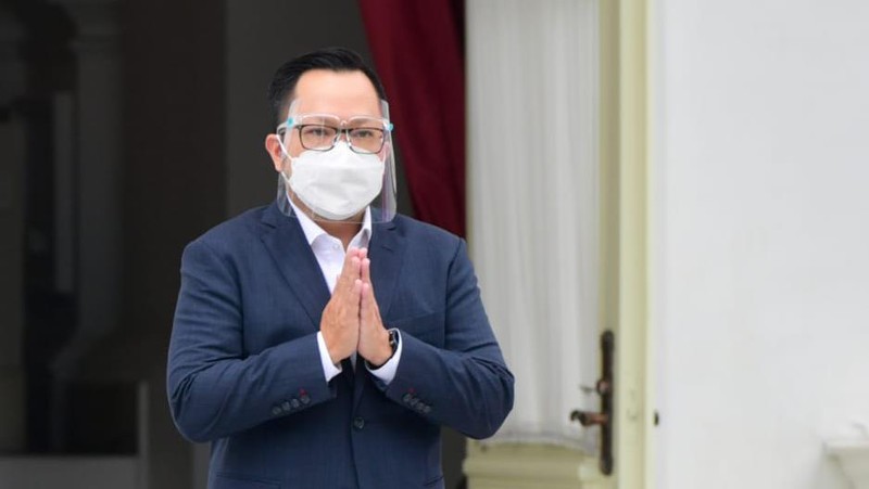 Presiden Joko Widodo (Jokowi) mengumumkan jajaran dewan direksi Lembaga Pengelola Investasi (LPI), dana abadi Indonesia yang bernama Indonesia Investment Authority (INA). (Muchlis Jr - Biro Pers Sekretariat Presiden)