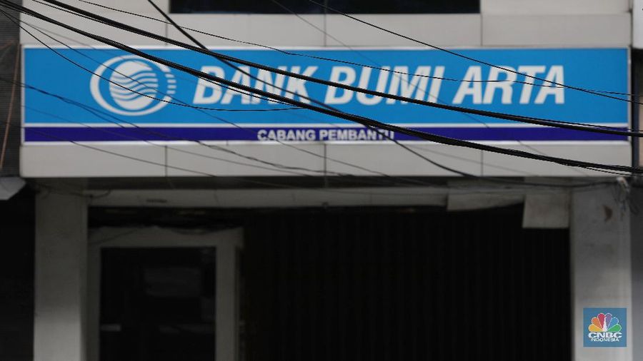 Bank Bumi Arta (վ/Tri Susilo)
