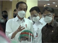 Di Tanah Abang, Jokowi Sebut 21,5 Juta Lansia Siap Divaksin
