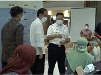Jokowi Sudah Amankan 426 Juta Dosis Vaksin, Tapi...
