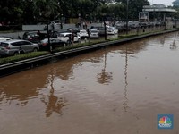 Ini Penampakan Banjir di Tol Tb Simatupang Jakarta
