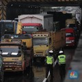 Banjir Bikin Macet, Contraflow Diberlakukan di Tol Japek