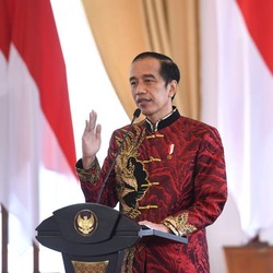 Pakai Changsan Merah, Jokowi Hadiri Perayaan Imlek 2021