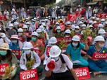 Myanmar Ngenes: Bank Kehabisan Uang, ATM Kosong