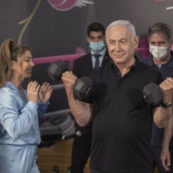 Sama Dengan Hamas, Netanyahu Klaim Israel Menang Atas Gaza