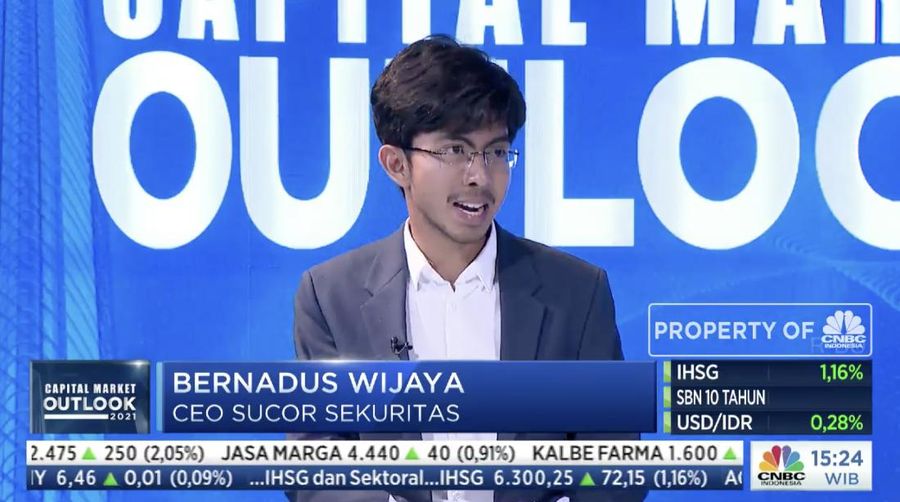 CEO Sucor Sekuritas Bernadus Wijaya dalam acara Capital Market Outlook 2021 dengan tema