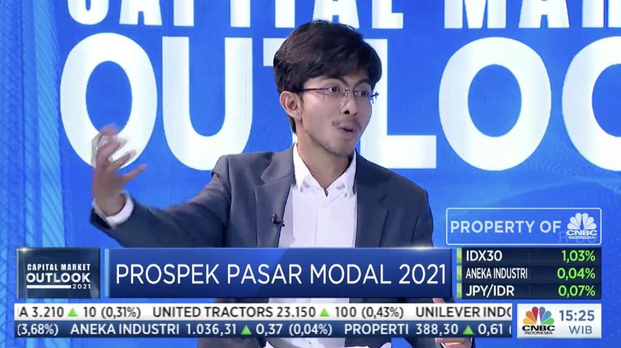 CEO Sucor Sekuritas Bernadus Wijaya dalam acara Capital Market Outlook 2021 dengan tema