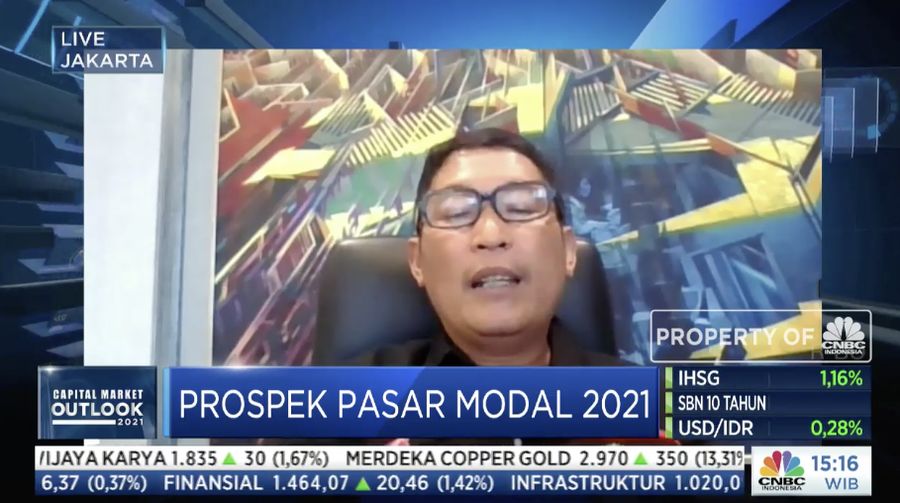 Direktur Utama Bursa Efek Indonesia Inarno Djajadi dalam acara Capital Market Outlook 2021 dengan tema