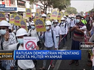 Ratusan Demonstran Menentang Kudeta Militer Myanmar