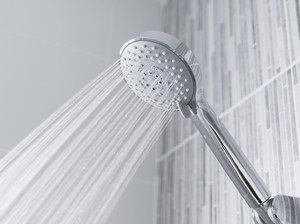 Niat Mandi Sebelum Sholat Jumat Lengkap dengan Tata Cara dan Hukumnya