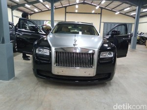 Rolls-Royce Tak Bertuan dari Hasil Undian Bakal Dilelang Berapa?