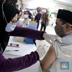 Presiden Ini 'Teriak' Minta Vaksin ke Negara Kaya dan PBB